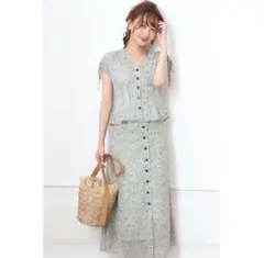 美品＊マイストラーダ　ギャザースリーブブラウス　フロントボタンスカート