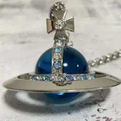 Vivienne Westwood｜ミディアムオーブネックレス　ライトブルー