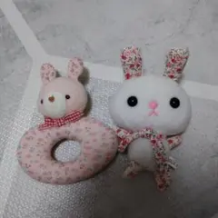 スーリー　うさぎ　ラトル　ぬいぐるみ