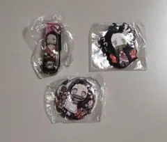 新品未開封　鬼滅の刃　竈門禰豆子　アクリルキーホルダー&ストラップ&缶バッジ3点