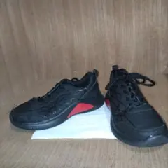 黒スニーカー 24.5cm