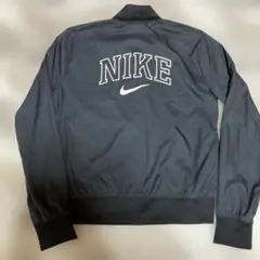 NIKE ブラック スタジャン　サイズS