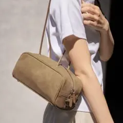 &MyuQ KAKUショルダーバッグ