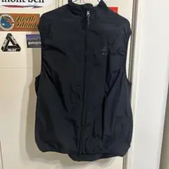 URBAN RESEARCH ナイロンベスト　黒