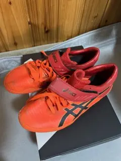 幅跳び、高跳び！ASICS スパイクシューズ レッド/オレンジ