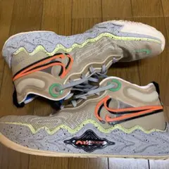 NIKE AIR ZOOM G.T.RUN