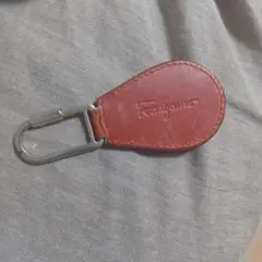 Ferragamo ブラウンレザー キーホルダー