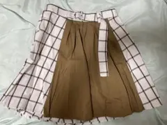 ホワイトブラウンチェック プリーツスカート