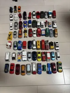 トミカ等ミニカーまとめ売り