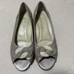 ベージュ オープントゥ ヒール　23cm
