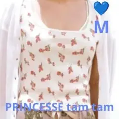 UNIQLO and PRINCESSE tam tam 花柄スクエアネックTM
