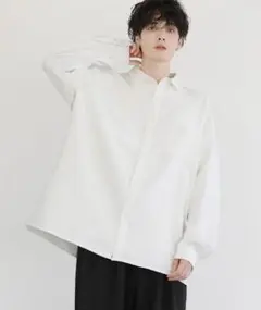 LILL シャツ 白 Mサイズ