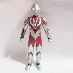 ウルトラマンリブット　500ソフビ　リペイント品