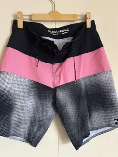 BILLABONG 28インチ　海パン　サーフパンツ ハーフパンツ