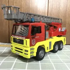 bruder ブルーダー　ハシゴ消防車　限定色