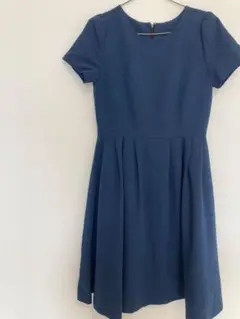 ネイビー 半袖 ひざ丈ワンピース