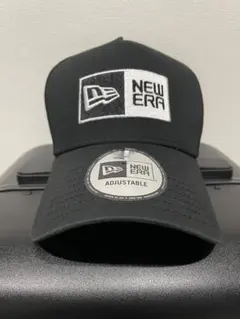 NEW ERA ブラックアジャスタブルキャップ