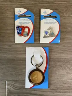 【正規品】2006年トリノオリンピック キーホルダー&ピンバッジ3点セット