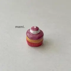 フェーヴ　シュークリーム③　フランス　フェーブ　ミニチュア陶器　f-3453