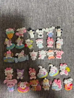かわいいキャラクターのパーツ約30個セット