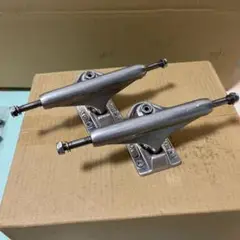 Independent トラック　139 8インチ　スケートボード