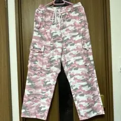 ☆ 新品未使用☆ 迷彩柄　カーゴパンツ　ピンク　ズボン　XL