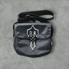 トラップスターホワイト ショルダーバック