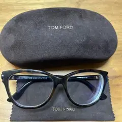 トムフォード　メガネ