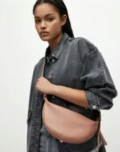 ALLSAINTS　ハーフムーン レザー クロスボディ バッグ　ショルダー