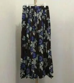 Spick ＆ Span オオバナプリントギャザースカート インド製