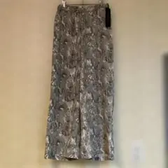 ❤️新品❤️urban hymns 迷彩柄 ワイドパンツ タグ付き