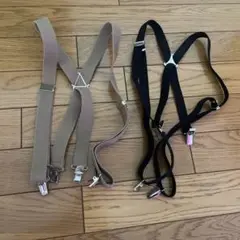 ベージュとブラックのサスペンダー