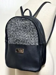 【美品】ハローキティ　ツイードリュック　黒　サンリオ