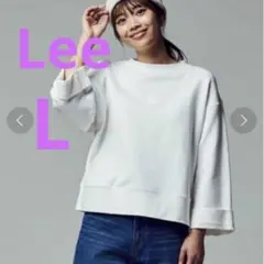 【Lee 】折り返しロゴ刺繍ショートトレーナー アイボリーLサイズクロップド丈