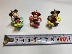 ディズニー　ミッキーマウス ミニーマウス ドーナツ マカロン キーチェーン
