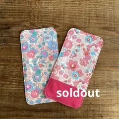 左側　リバティ　ハーフハンカチ☆ベッツィ