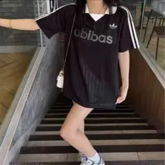 adidas originals 襟付きTシャツ