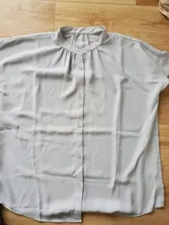 GU　半袖　ブラウス　シャツ　オフィス