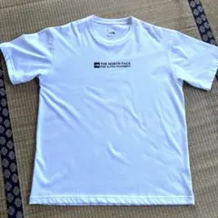 美品THE NORTHFACE/ザノースフェイス 店舗限定デザインＴ