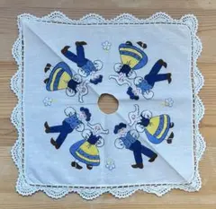 【新品未使用品】ボトル飾り　刺繍　ベトナム　レース　敷物　ハンカチ