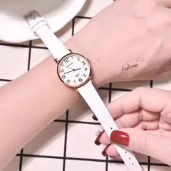 【大人気シリーズ】レディース　腕時計　クォーツ　ホワイト