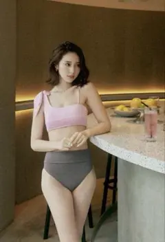 alexiastam\アリシアスタン 中町綾着用 Alexia stam ビキニセット 中町綾着用 - メルカリ