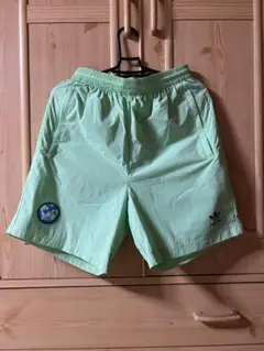 adidas ショートパンツ