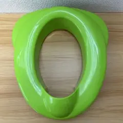 Combi 補助便座　グリーン