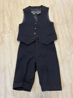 130㎝　ダークグレーストライプのベストとショートパンツセット