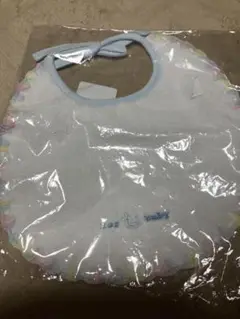 フリル付きホワイトスタイ