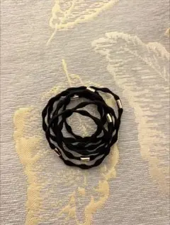 ブラック ゴムヘアゴム メタルビーズ付き