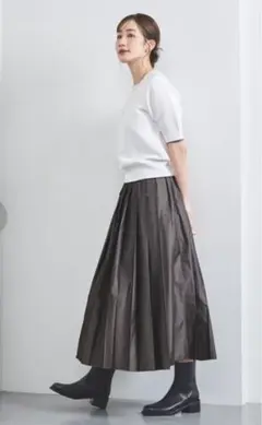 最終値下げ新品タグ付き！UNITED ARROWS シャンブレープリーツスカート