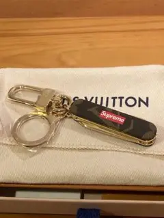 2025年最新】Supreme LOUIS VUITTON キーホルダーの人気アイテム