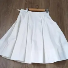 ストロベリーフィールド　スカート